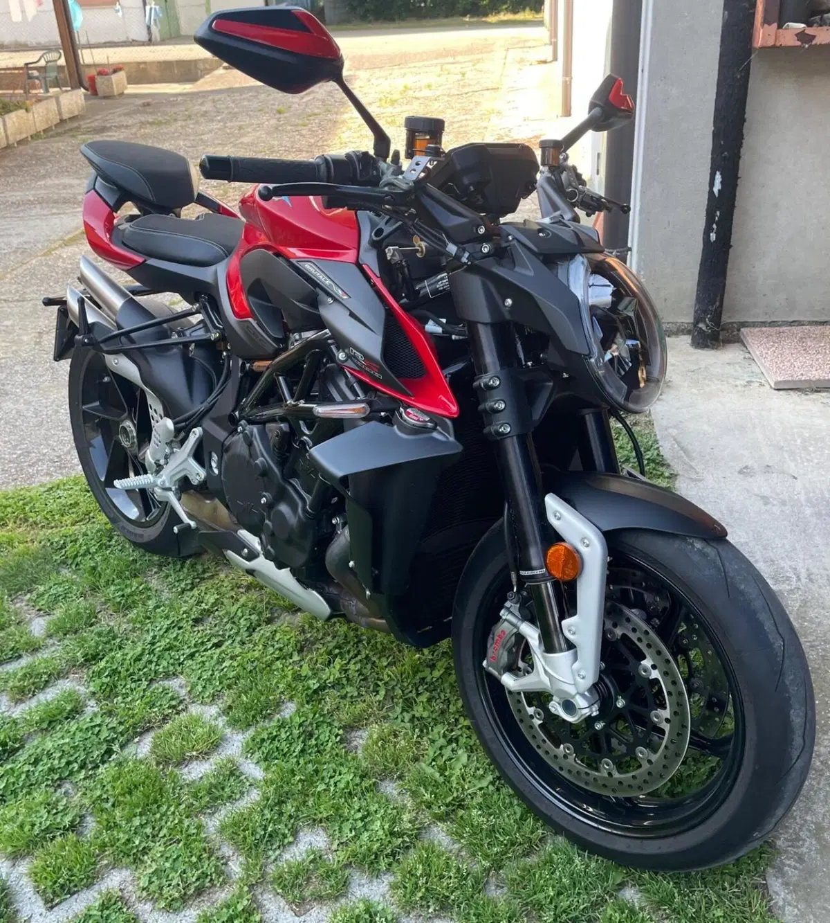 MV Agusta Brutale 1000 RS (2022 - 26) (10)
