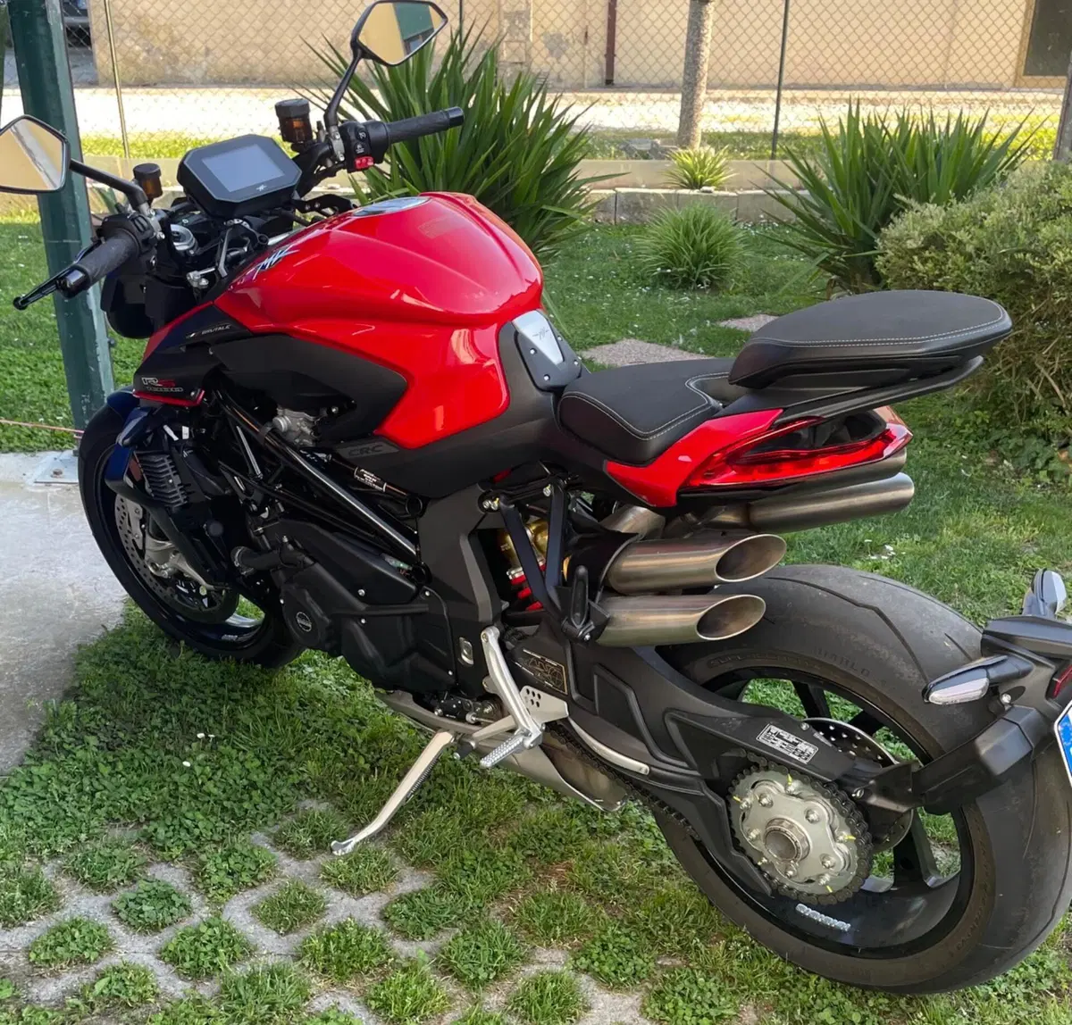 MV Agusta Brutale 1000 RS (2022 - 26) (12)