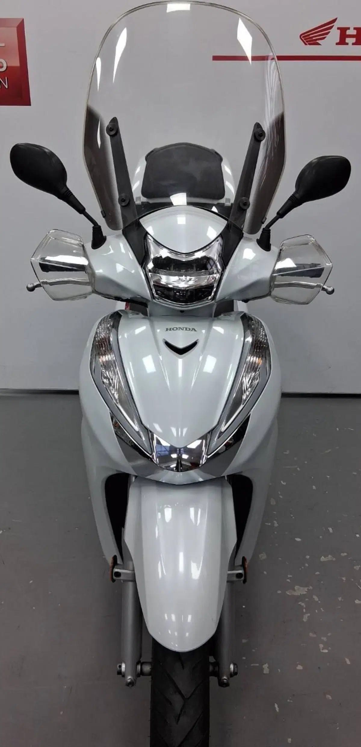 Honda SH 300 i ABS (2016 - 20) (2)