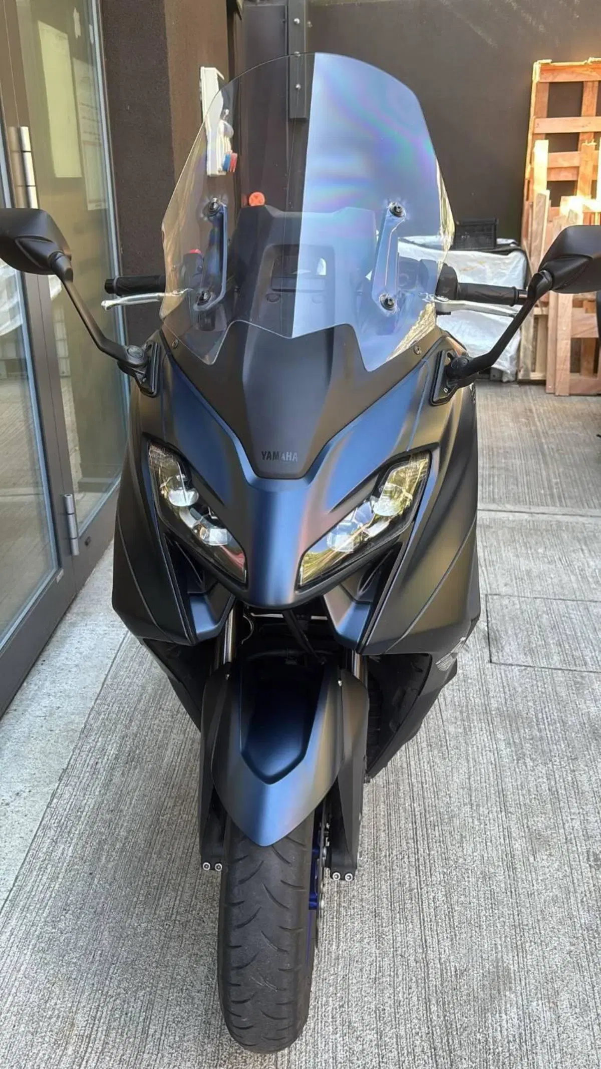 Yamaha T-Max 560 (2022 - 24) (5)