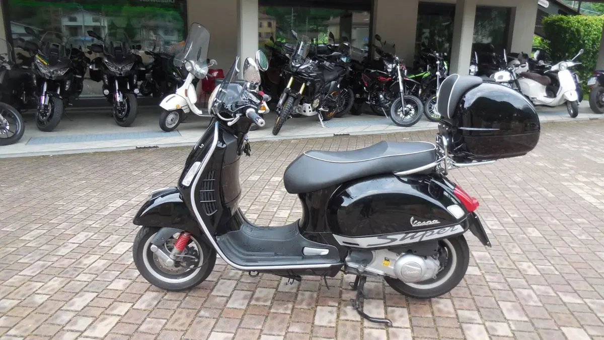 Vespa GTS 300 (2010 - 14)