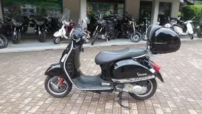 Vespa GTS 300 (2010 - 14) usata