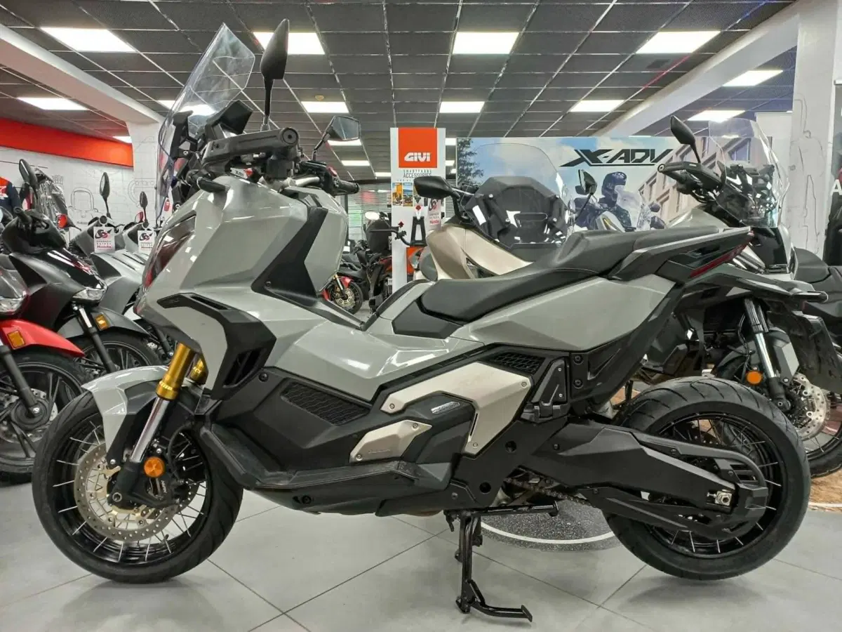 Honda X-ADV 750 DCT (2021 - 24) (2)