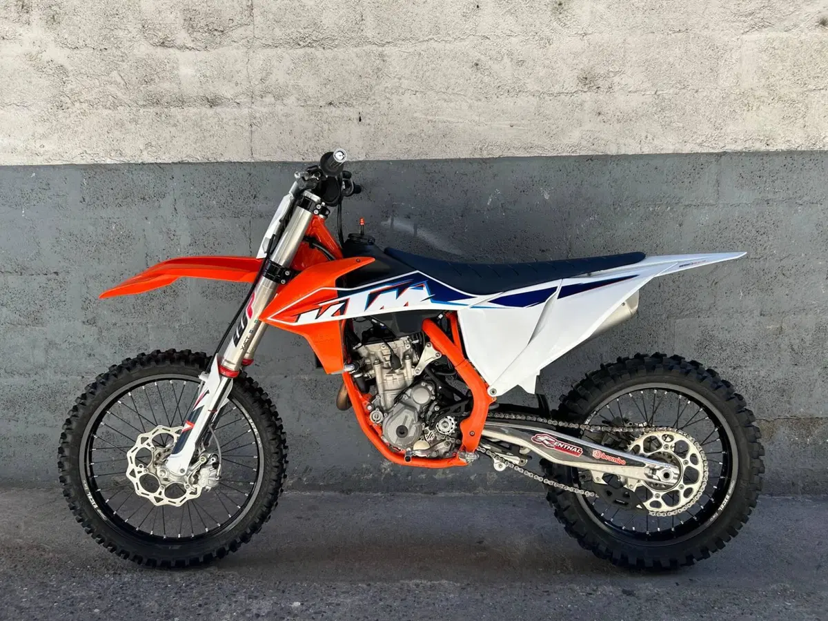 KTM 250 SX-F (2022) (2)