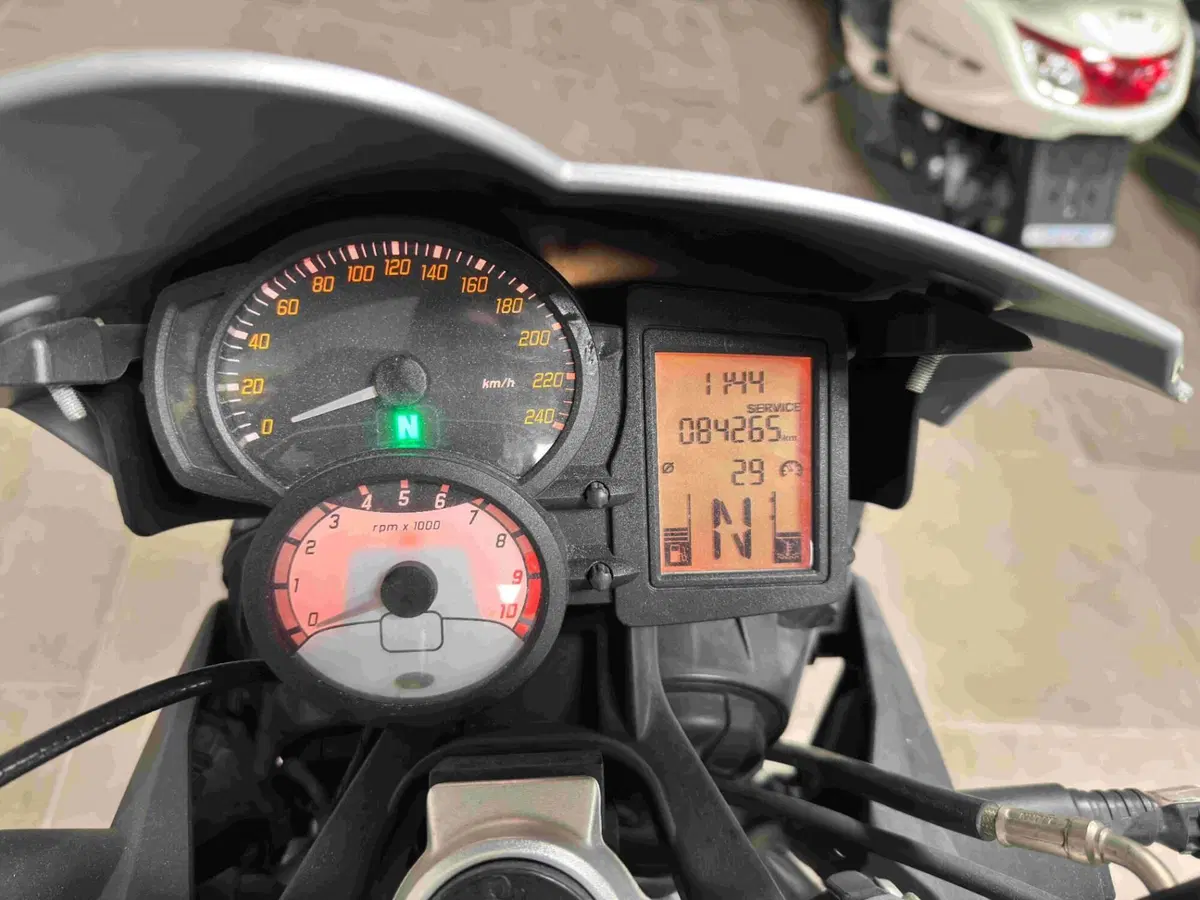 Bmw F 800 R (2009 - 11) (5)