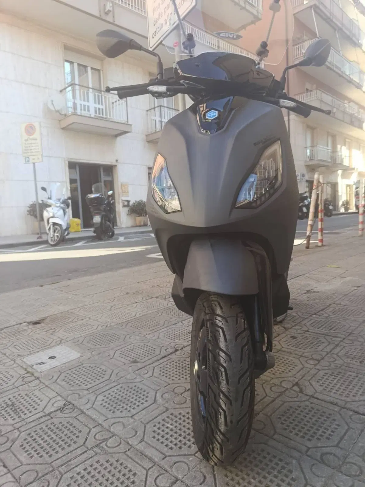 Piaggio 1 PMP (2022 - 23) (4)