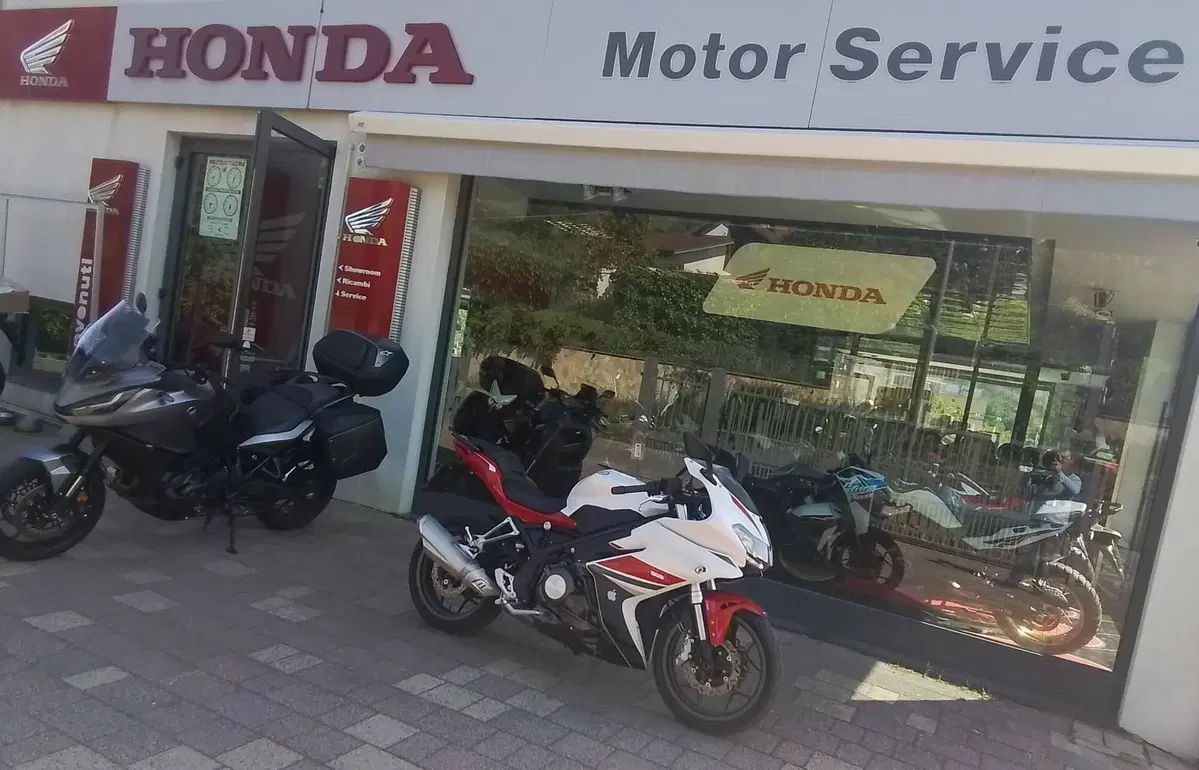 Benelli BN 302 R (2017 - 20)