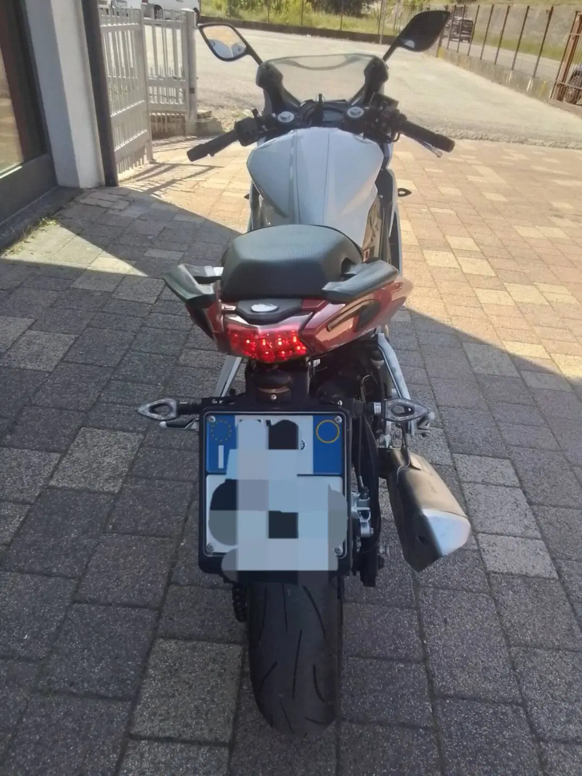 Benelli BN 302 R (2017 - 20) (11)