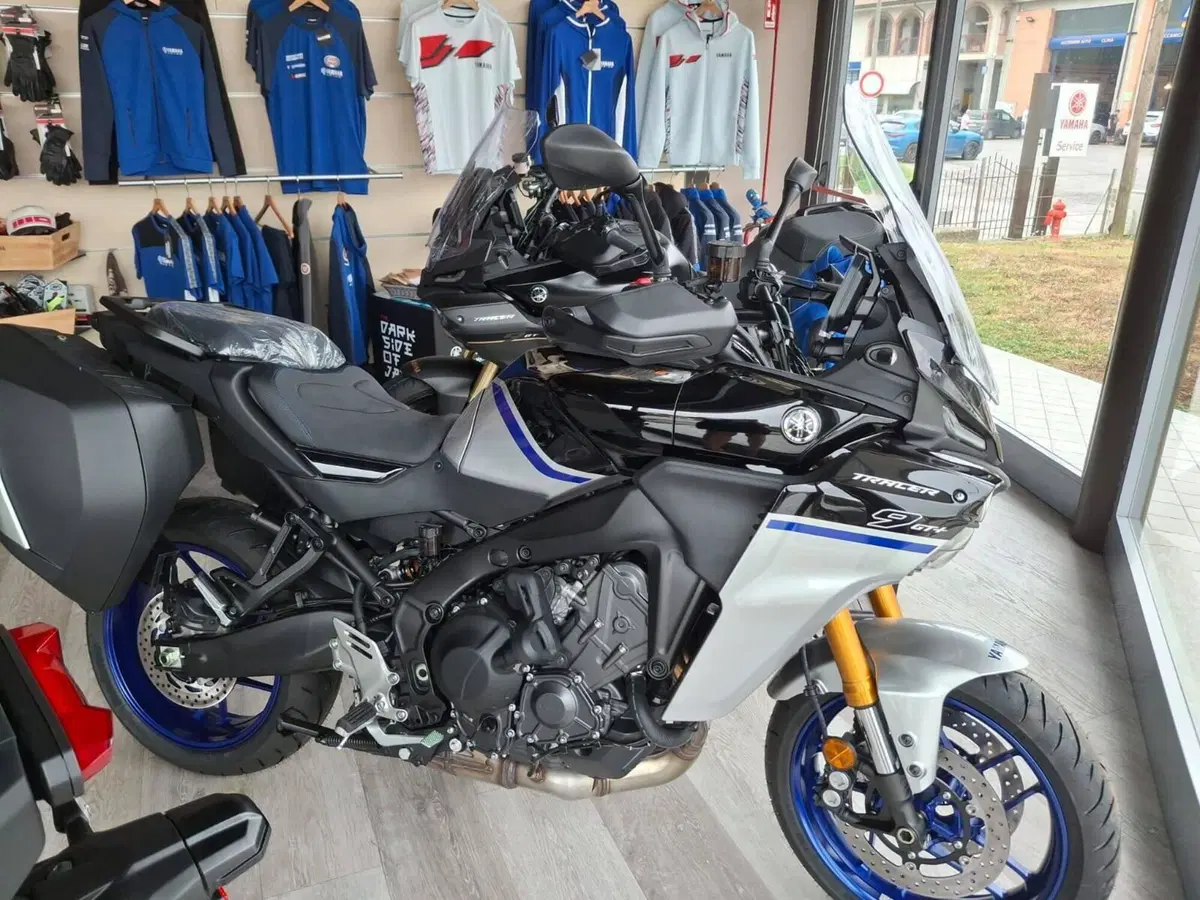 Yamaha Tracer 9 GT+ (2023 - 24) (2)