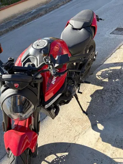 Ducati Monster 937 + (2021 - 25) usata