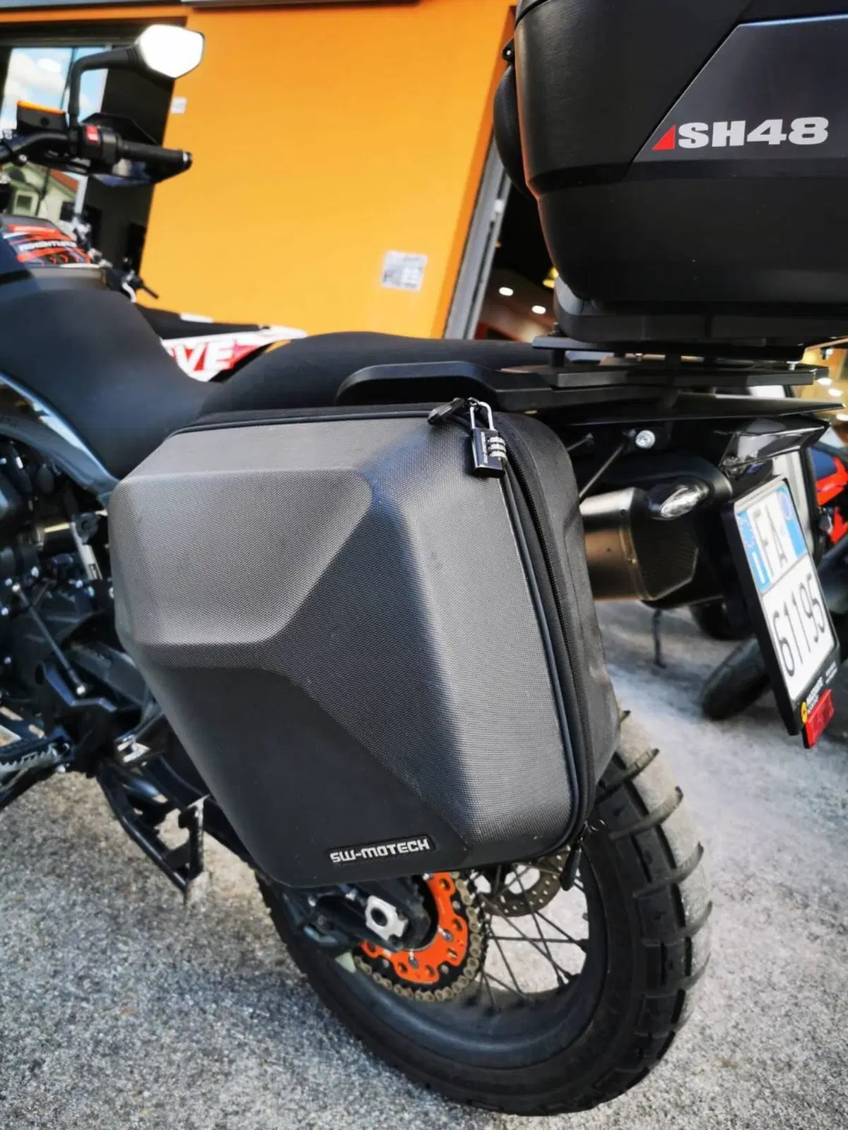 KTM 890 Adventure (2021) (4)