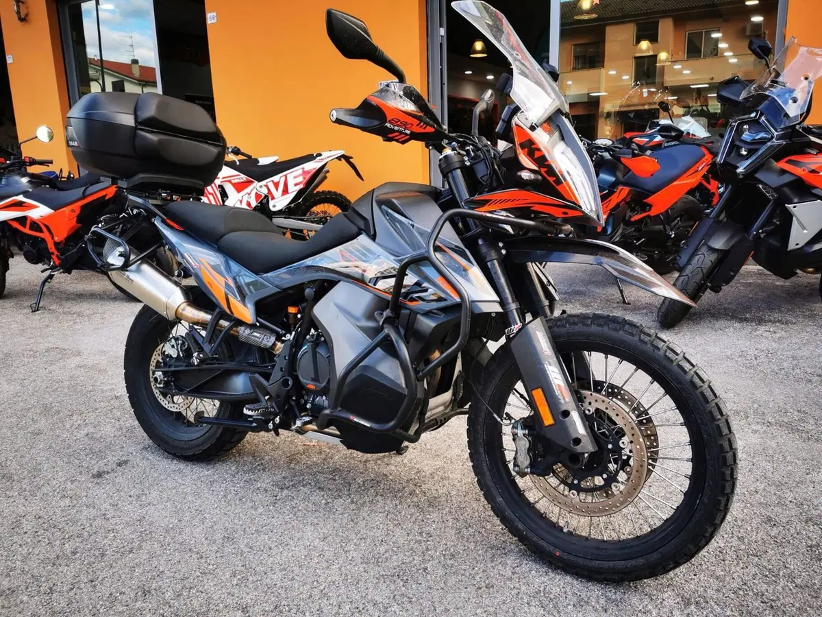 KTM 890 Adventure (2021) (6)