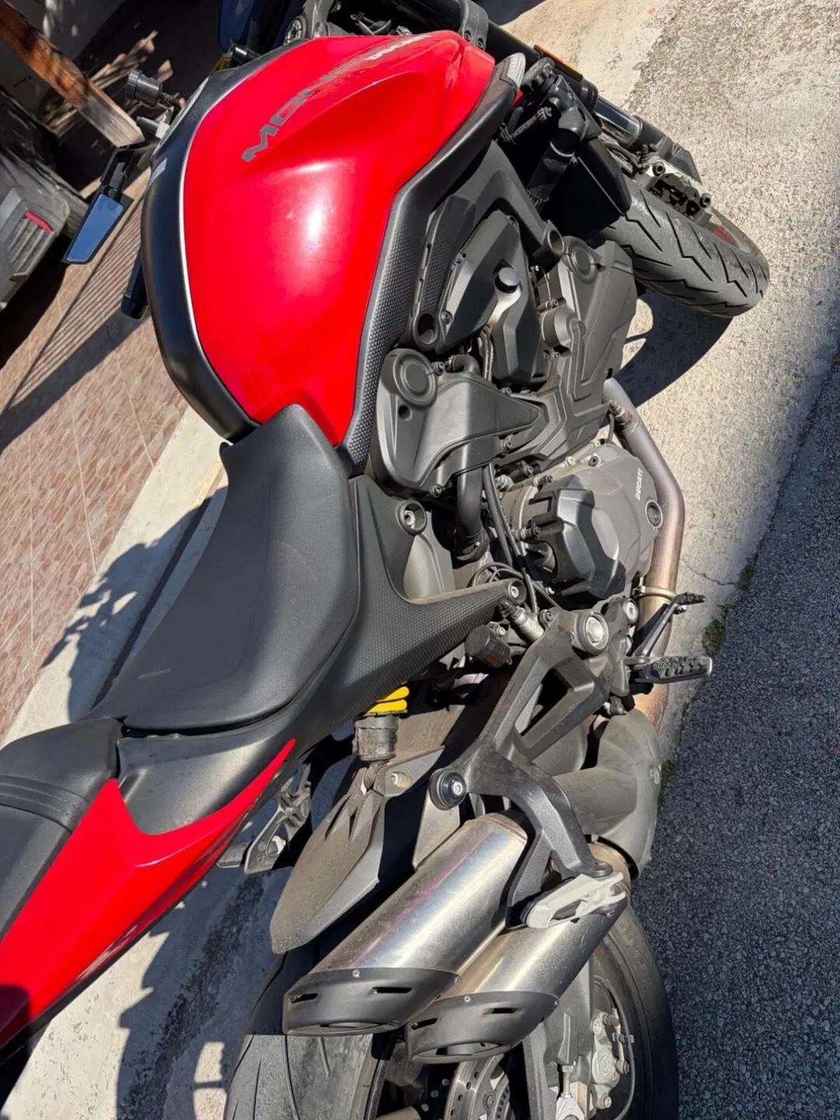 Ducati Monster 937 + (2021 - 25) (3)
