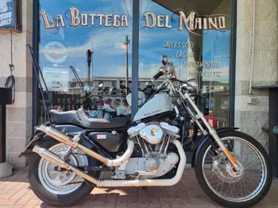 Harley-Davidson 883 Custom (1998 - 00) - XL 53C usata