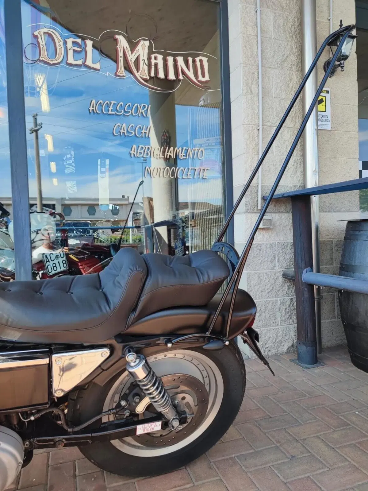 Harley-Davidson 883 Custom (1998 - 00) - XL 53C (2)