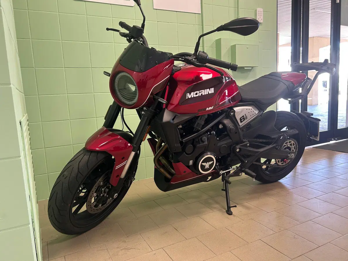 Moto Morini SEIEMMEZZO STR (2022 - 26) (6)