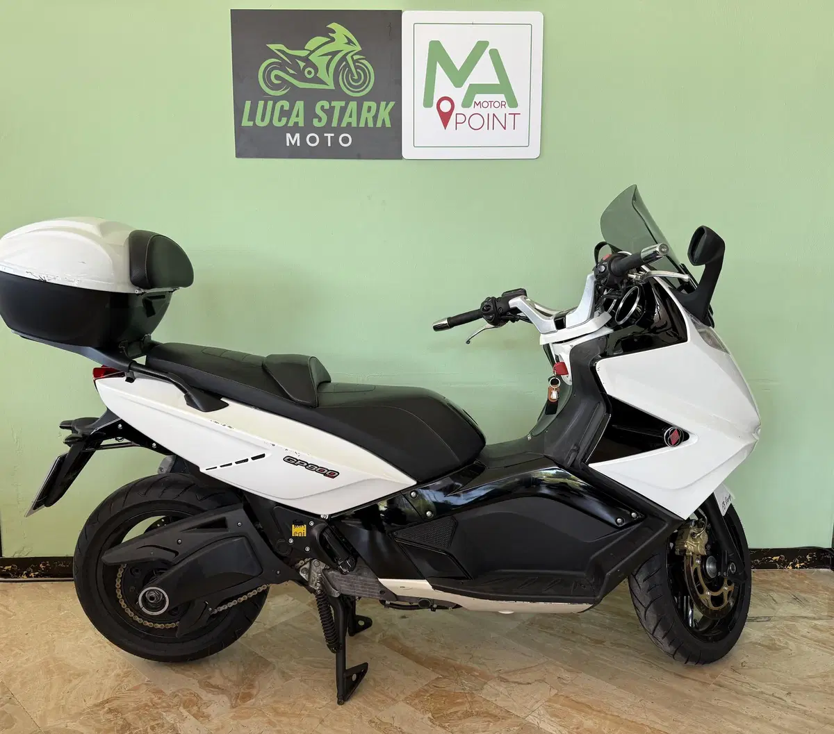 Gilera GP 800 (2)