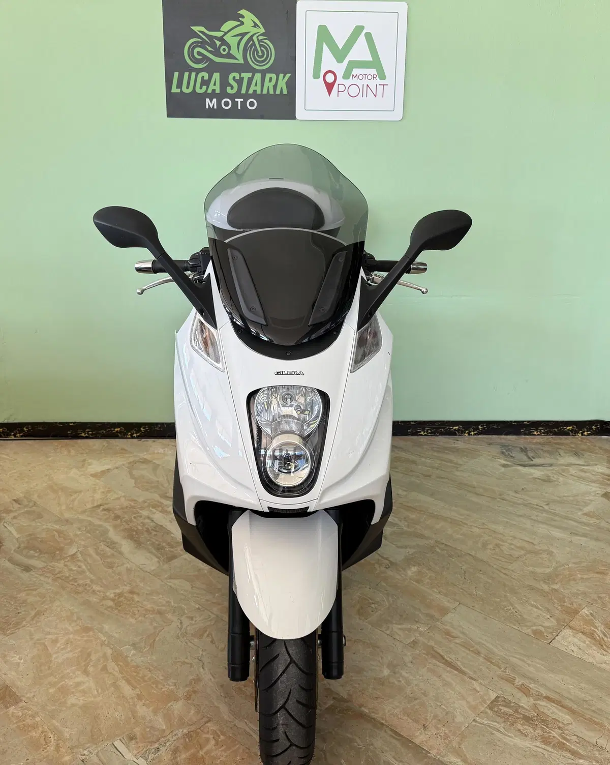 Gilera GP 800 (3)