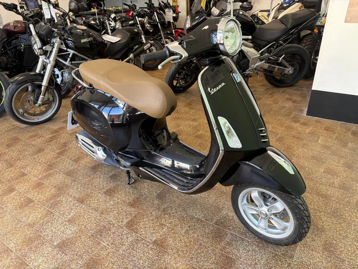 Vespa Primavera 50 4T (2014 - 17) (7)