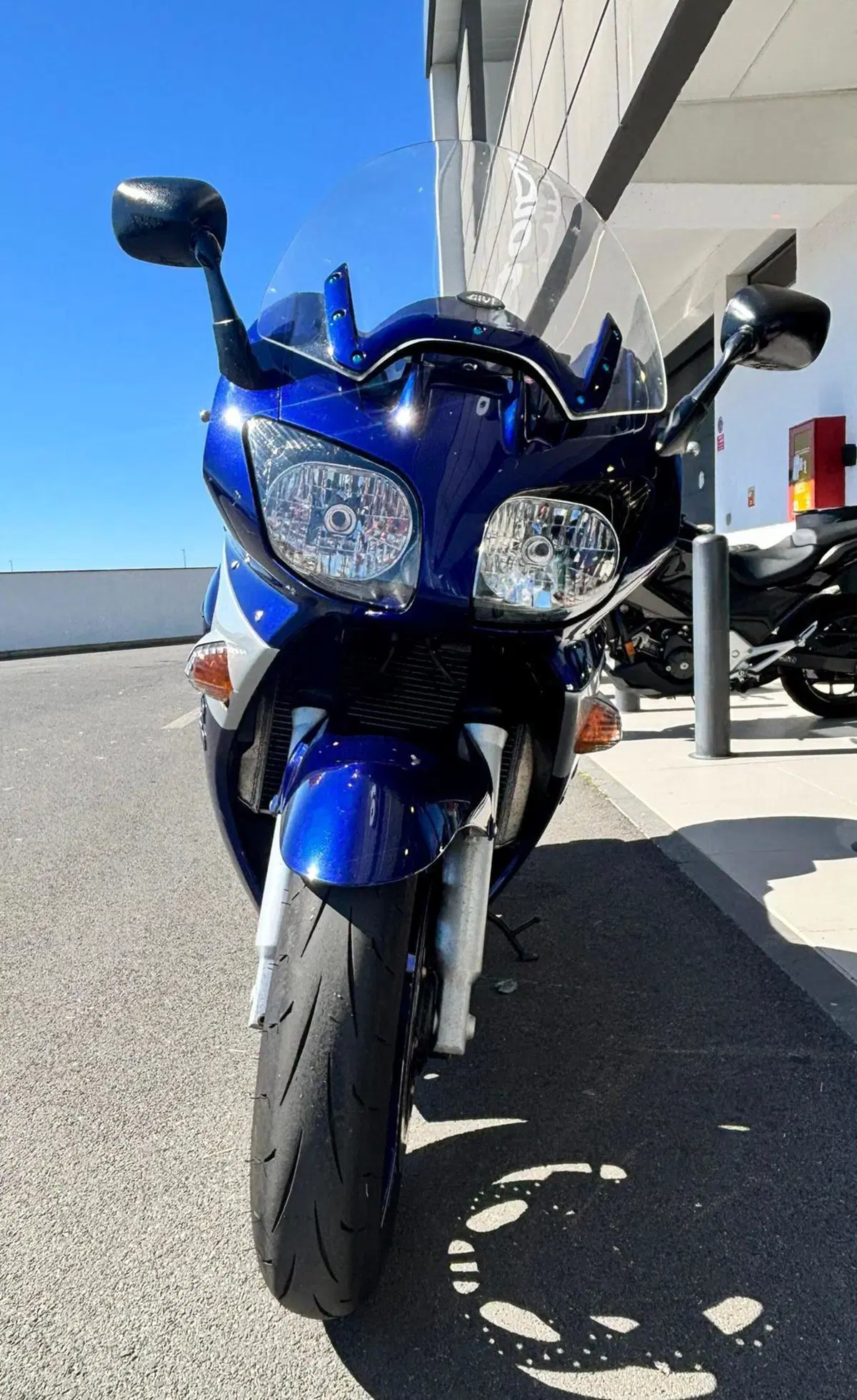 Yamaha FJR 1300 (2004 - 05) (2)