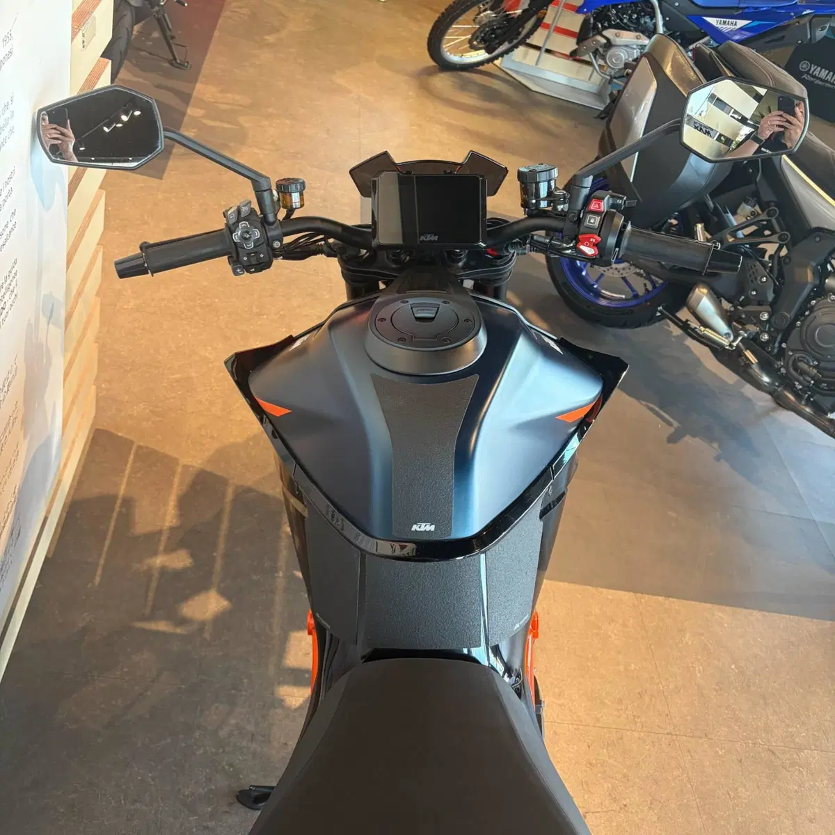 KTM 1290 Super Duke R EVO (2022 - 23) (3)