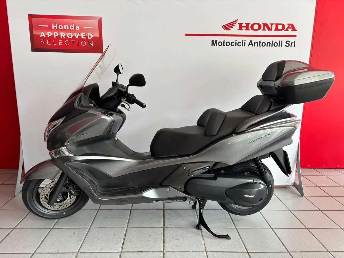 Honda SW-T 400 (2009 - 16) (2)