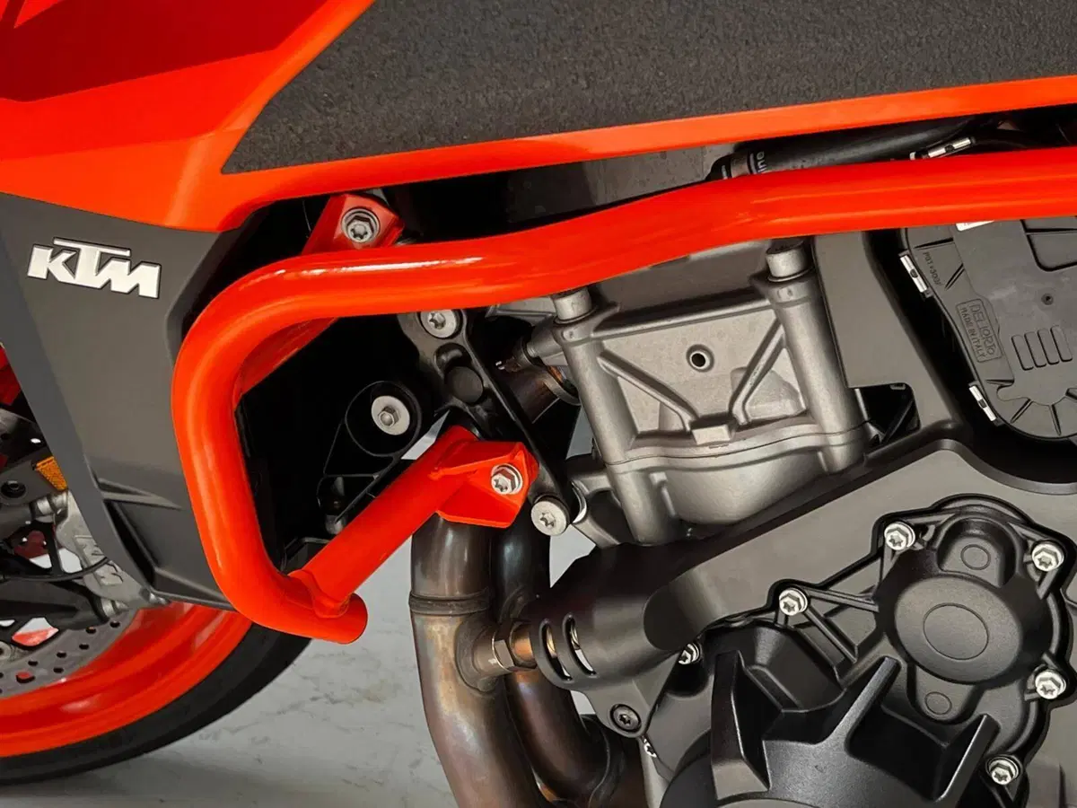 KTM 990 Duke (2024 - 26) (11)