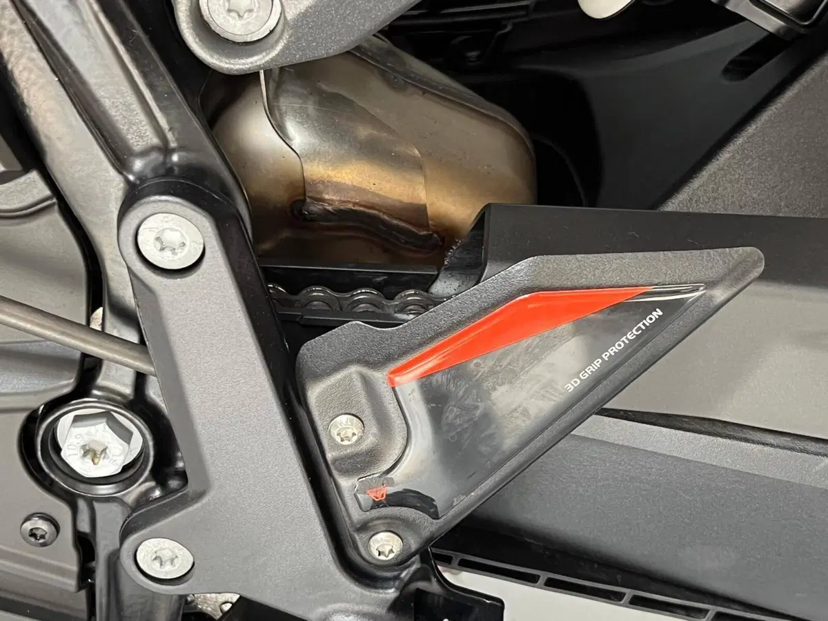 KTM 990 Duke (2024 - 26) (14)