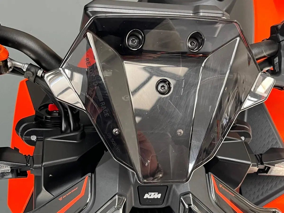 KTM 990 Duke (2024 - 26) (17)