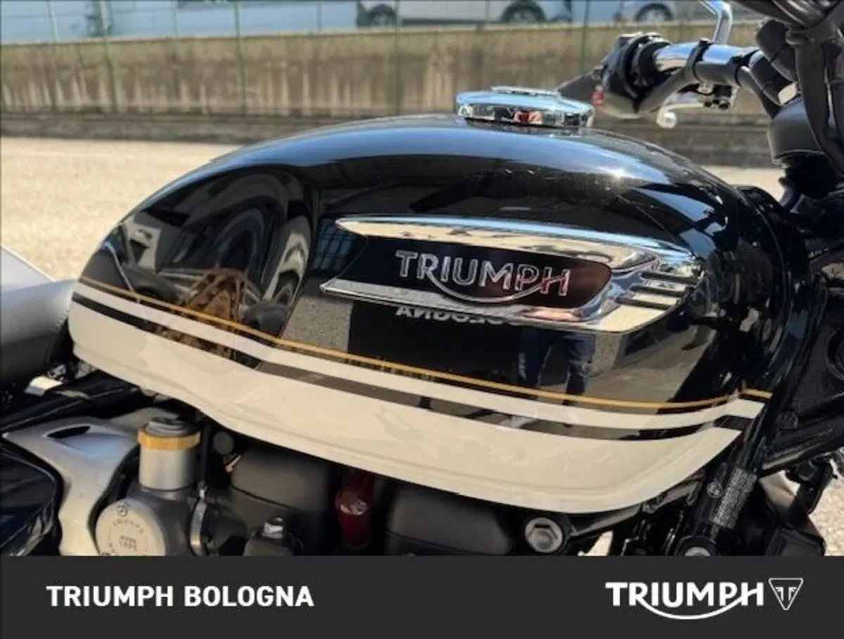 Triumph Bonneville Speedmaster 1200 (2026) (3)