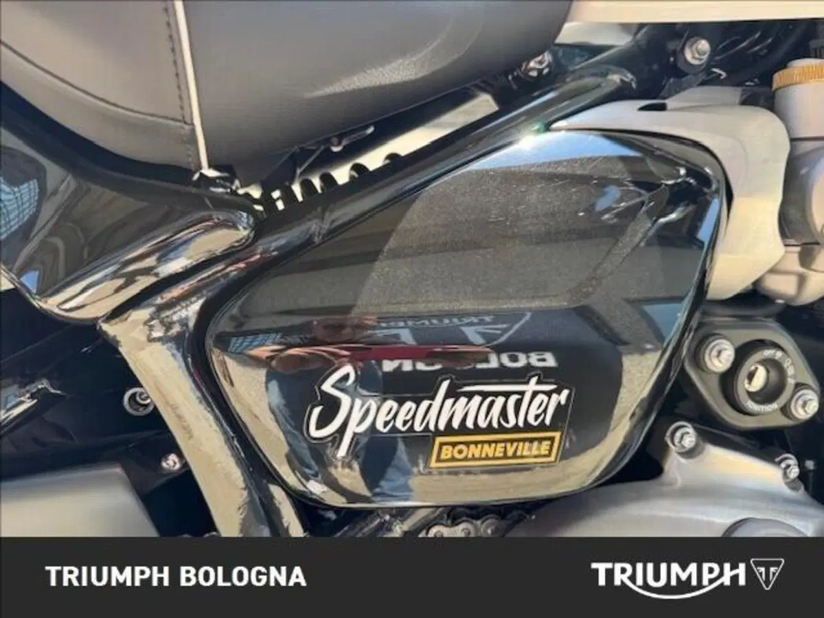 Triumph Bonneville Speedmaster 1200 (2026) (2)