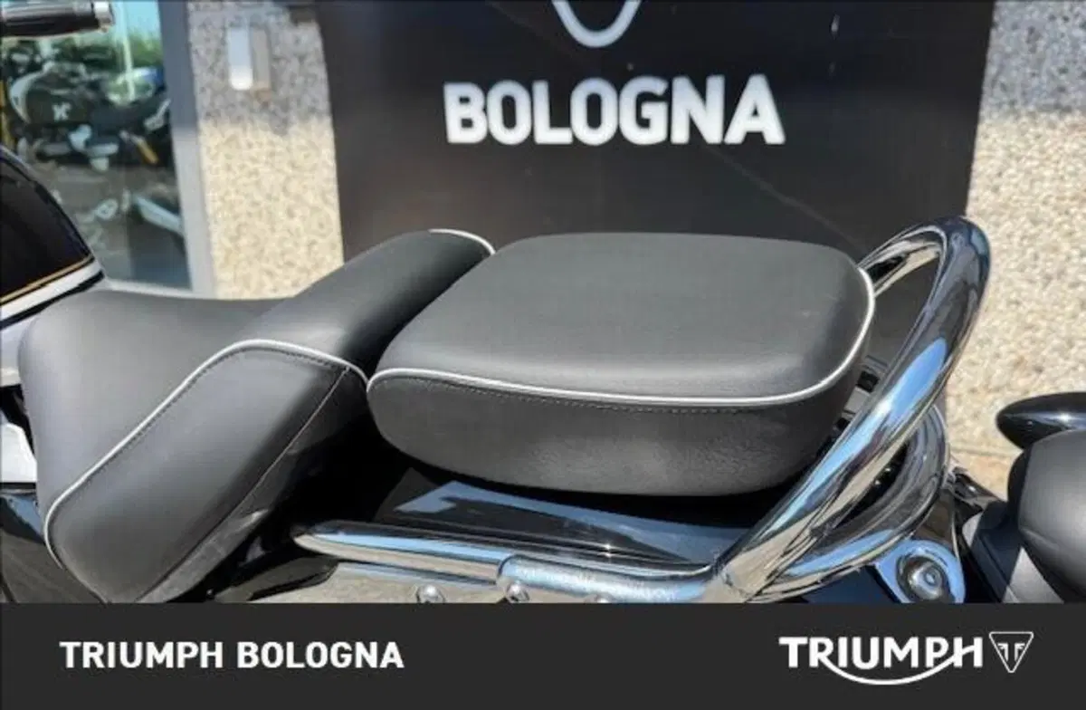 Triumph Bonneville Speedmaster 1200 (2026) (6)