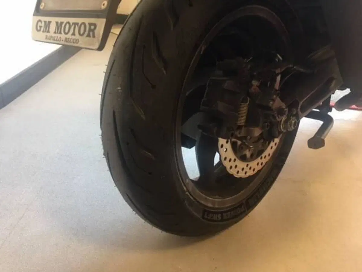 Kymco AK 550 ETS (2021 - 26) (7)