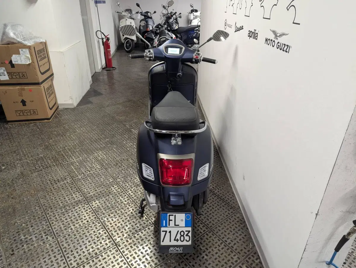 Vespa GTS 300 Super Tech (2023 - 24) (5)
