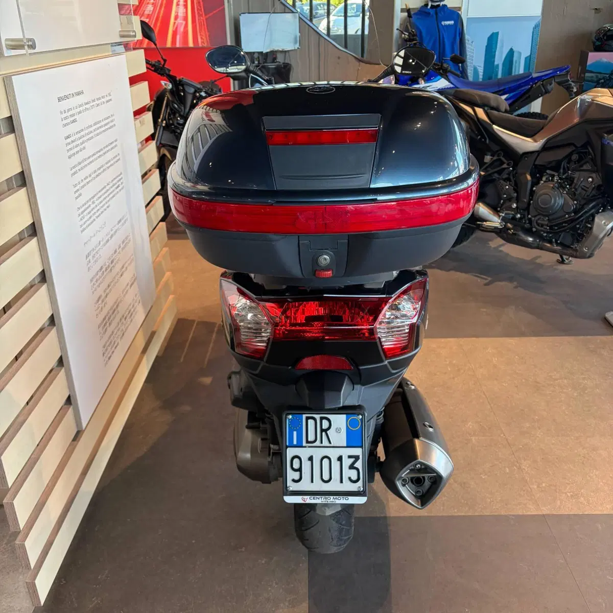 Kymco Downtown 300i ABS (2009 - 17) (2)