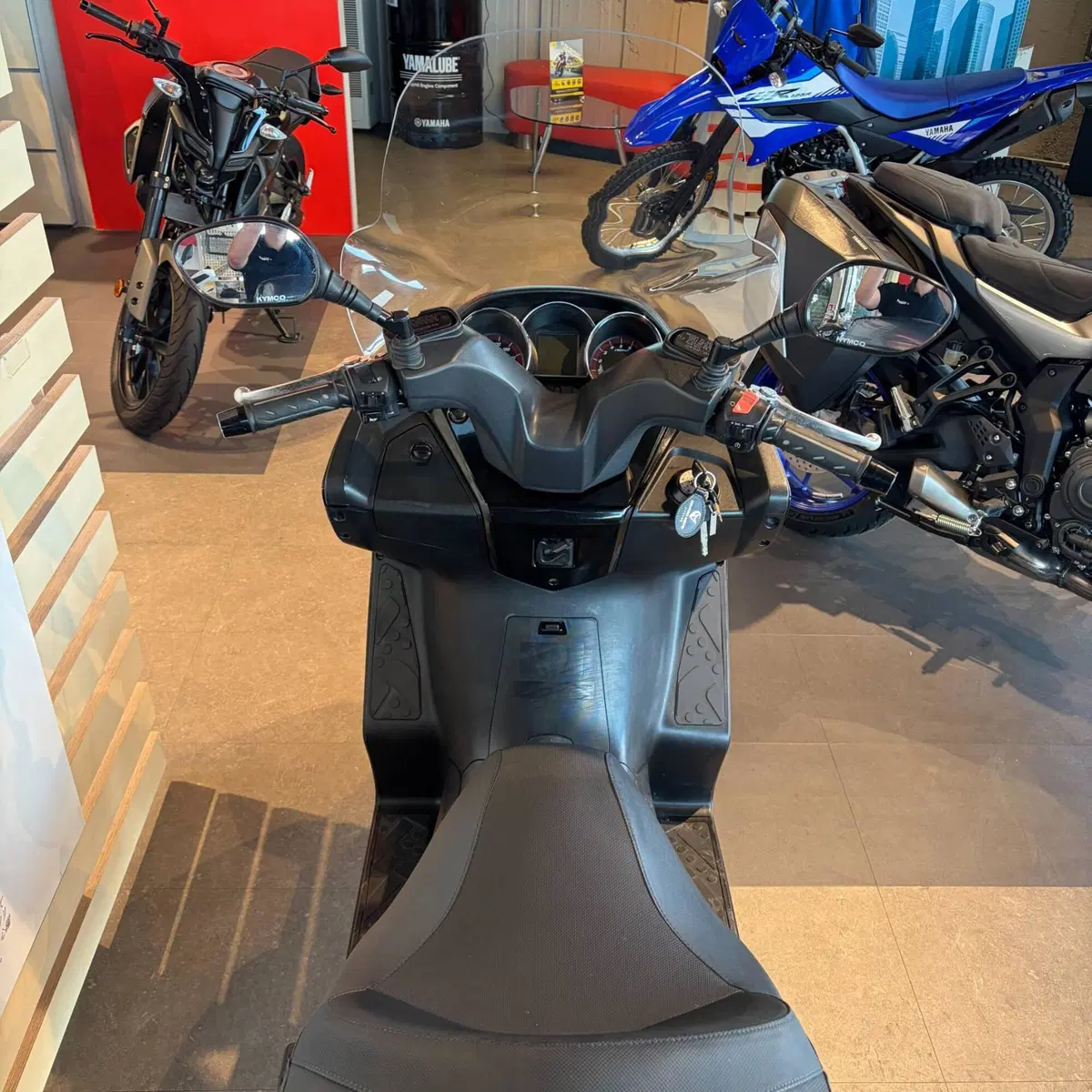 Kymco Downtown 300i ABS (2009 - 17) (3)