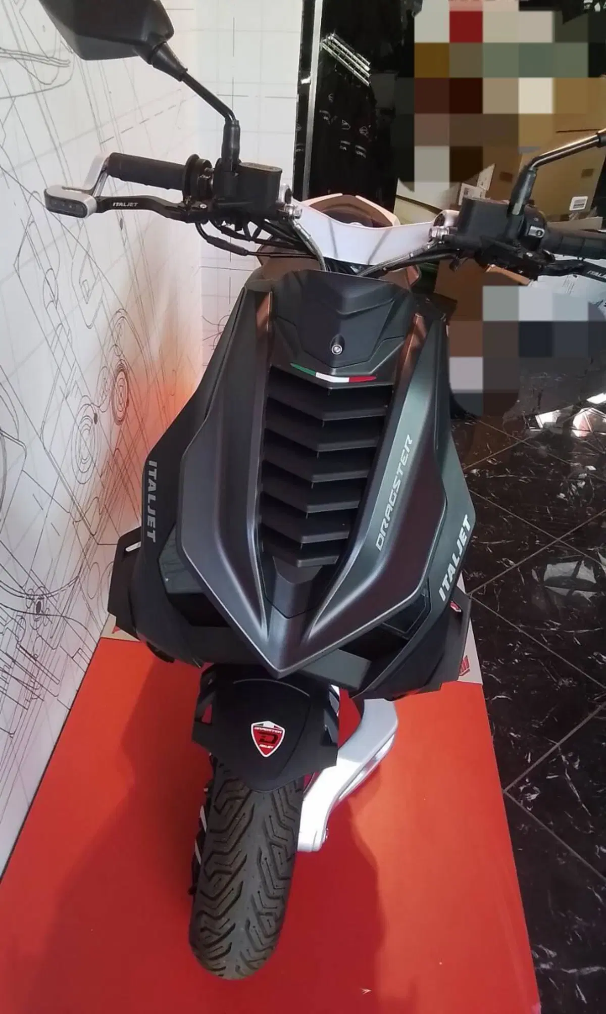 Benelli BN 302 R (2017 - 20) (4)