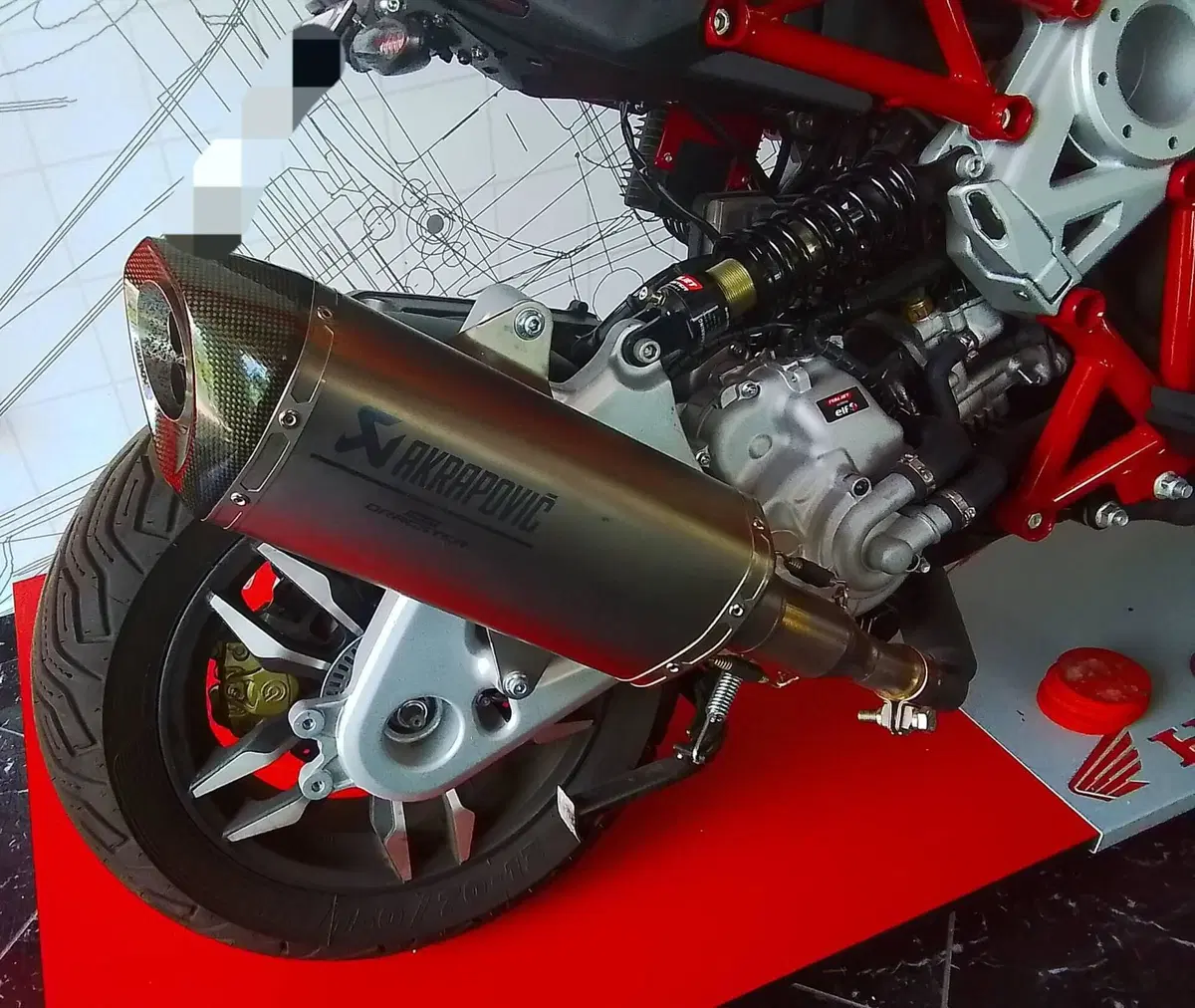 Benelli BN 302 R (2017 - 20) (10)