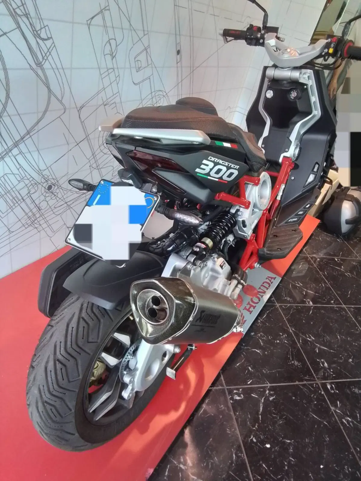 Benelli BN 302 R (2017 - 20) (17)