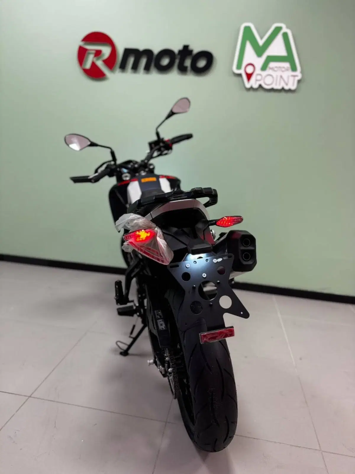 Benelli BKX 300 S (2026) (4)