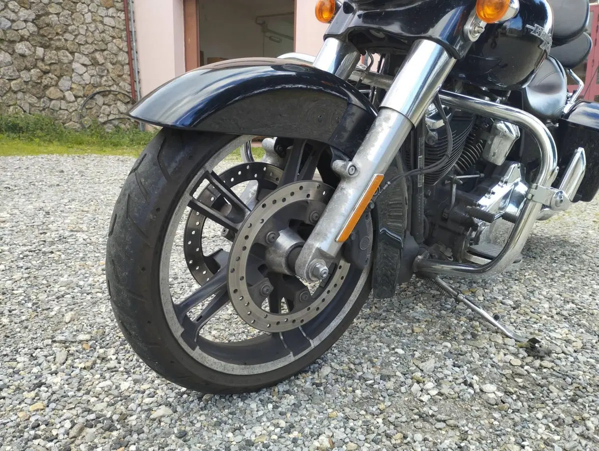 Harley-Davidson 107 Road King (2017) - FLHR (11)
