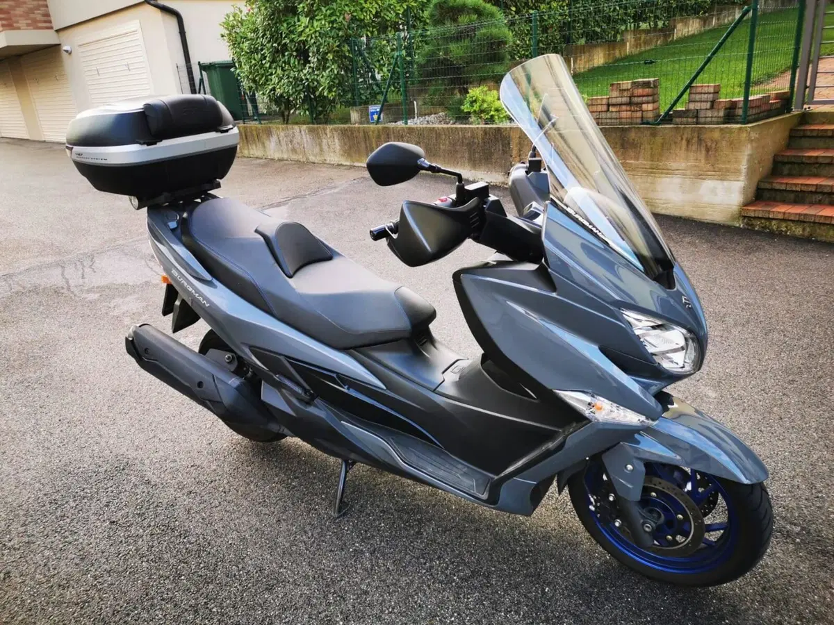 Suzuki Burgman 400 (2022 - 24)
