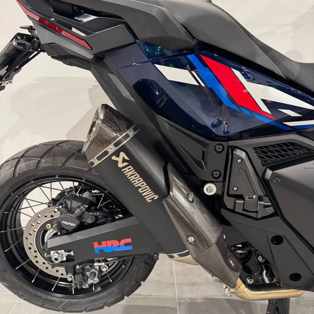 Honda X-ADV 750 Special Edition (2026) (5)