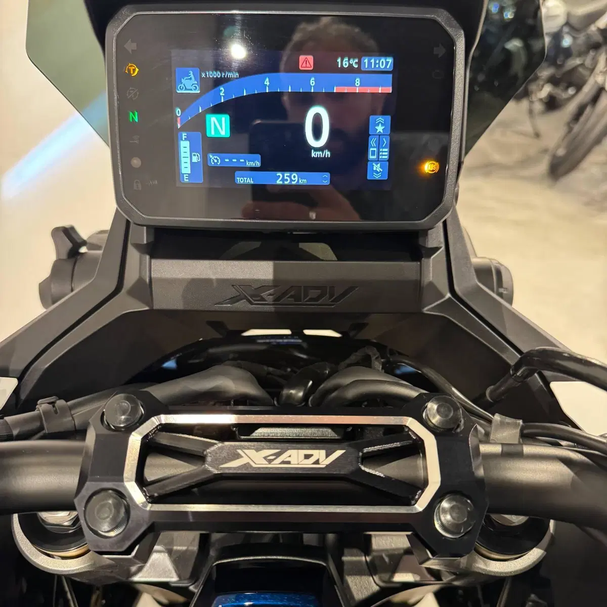 Honda X-ADV 750 Special Edition (2026) (4)