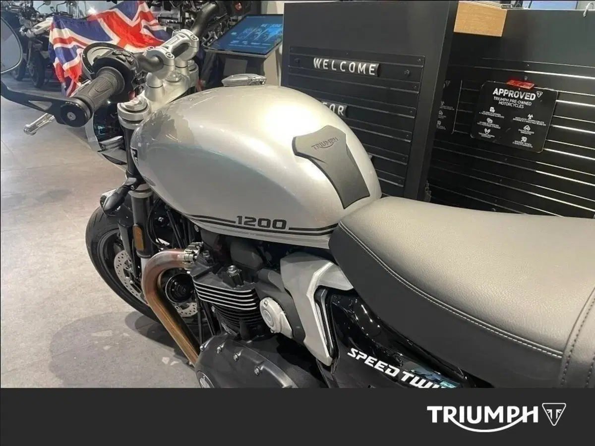 Triumph Speed Twin 1200 (2025 - 26) (4)