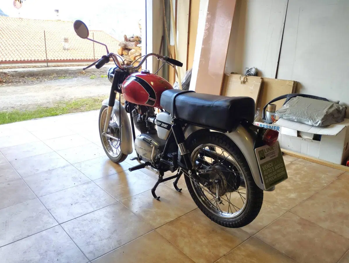 Moto Guzzi Stornello Sport America 125 (2)