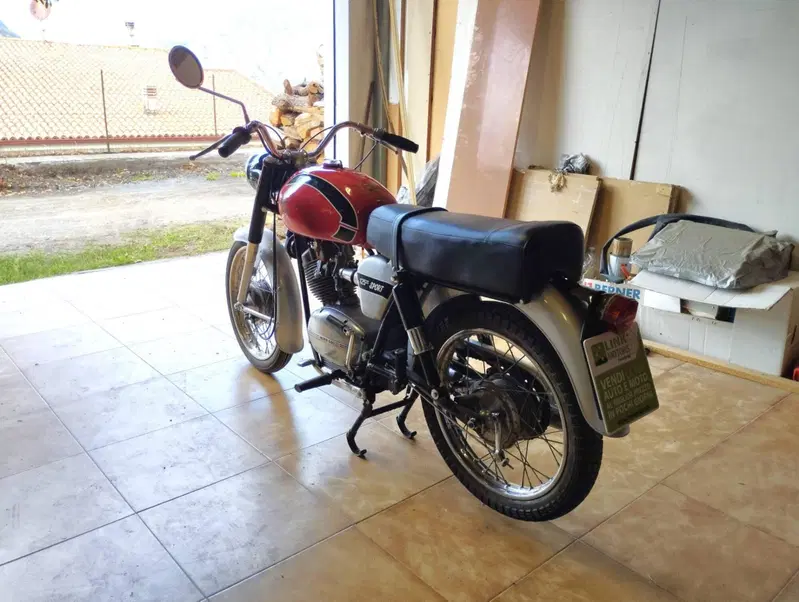 Moto Guzzi Stornello Sport America 125 (2)
