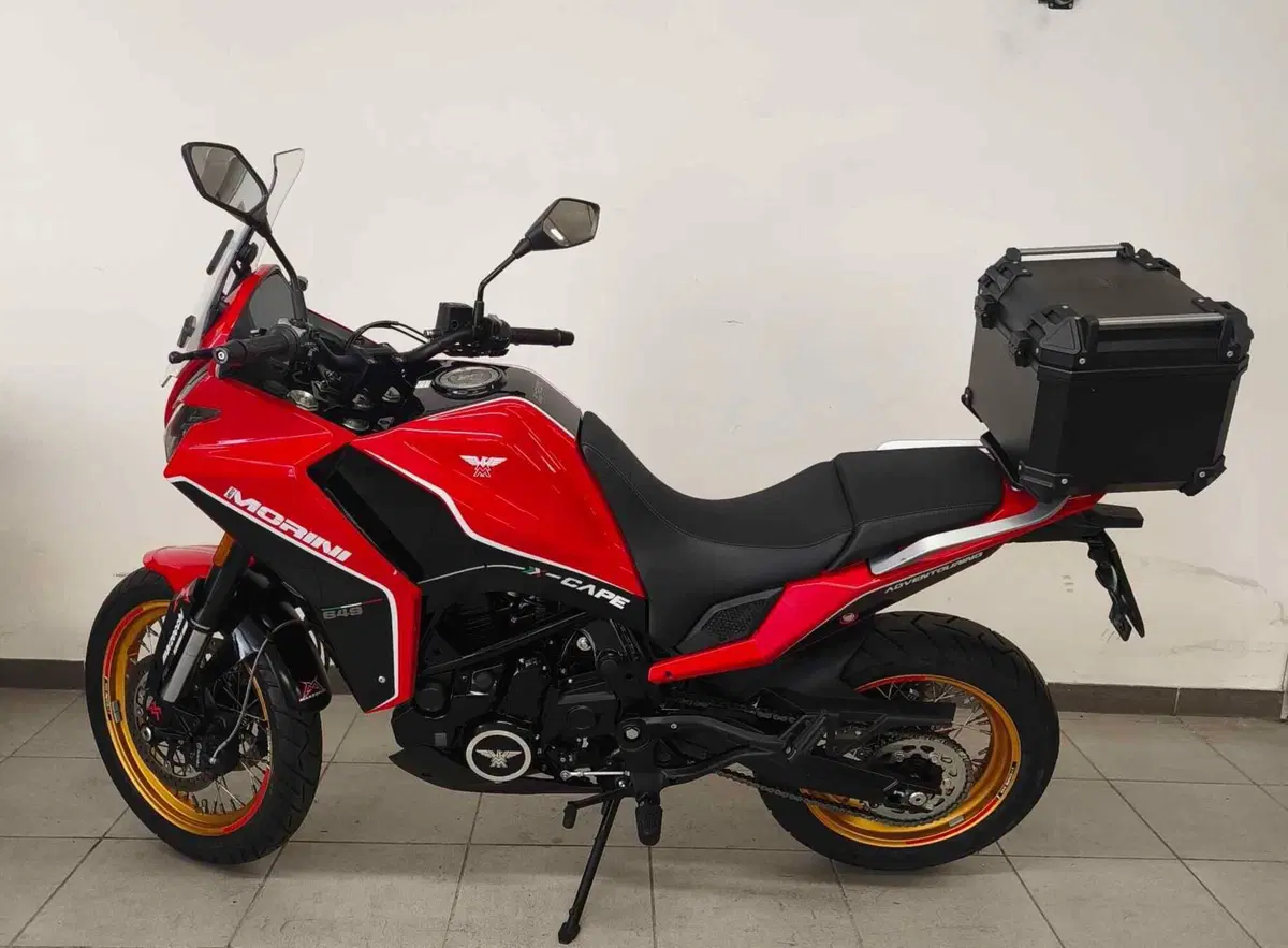 Moto Morini X-Cape 650 Gold Wheels Edition (2022 - 26) (2)