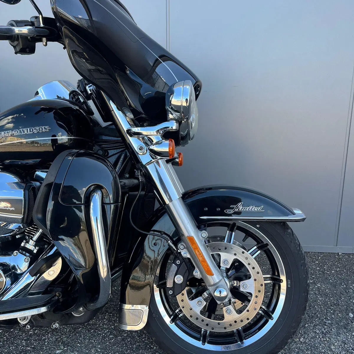 Harley-Davidson 1690 Electra Glide Ultra Limited (2014 - 15) - FLHTK (2)