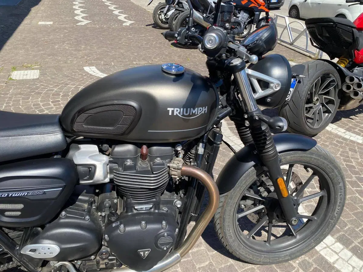 Triumph Speed Twin 900 (2023 - 24) (6)